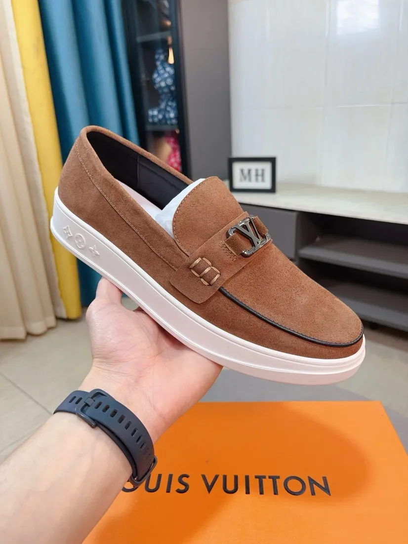 Men's shoes💰440🌹🌹[LV]🌹High-end brand of men's shoes: official website 1:1 latest masterpiece: the upper is made of Italian imported first-layer cowhide with special materials➕made of full genuine leather lining🔥, making walking more convenient and comfortable! Exclusive new style, stunning work [color]! Create a fashionable personality to set off your uniqueness! A must-have for trendy men! Classic🔥Number: 38-44